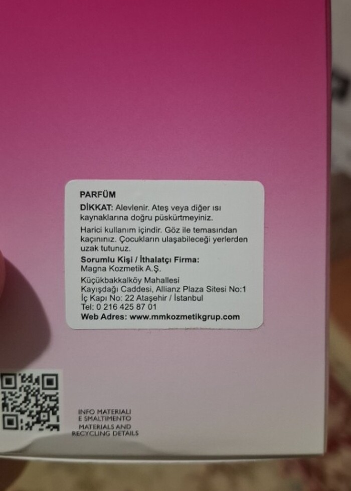 Versace Bright Crystal Absolu 90 ml Büyük Boy Parfüm - Görsel 4