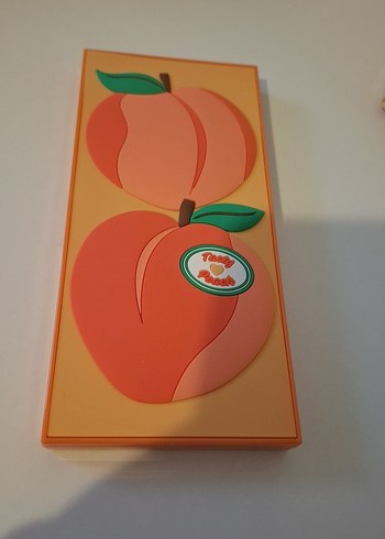 Beden Revolution Tasty Peach Far Paleti