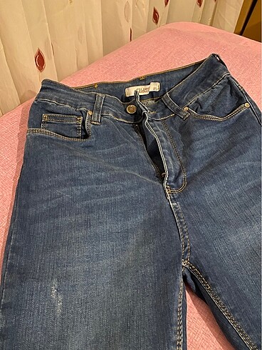 Koyu renk jean