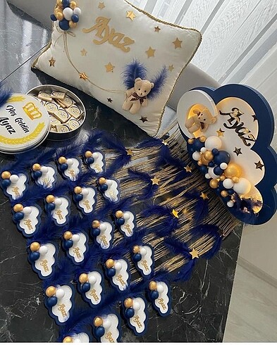 Bebek kapı süsü