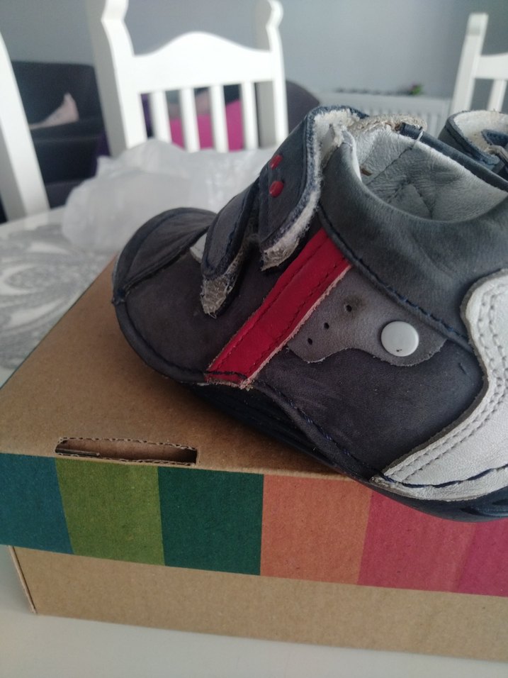 Bebek Gri Cırt Cırtlı İlk Adım Ayakkabısı - Görsel 2