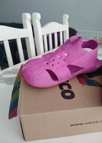 26 Beden pembe Renk Nike Kız Çocuk Pembe Velcro Terlik