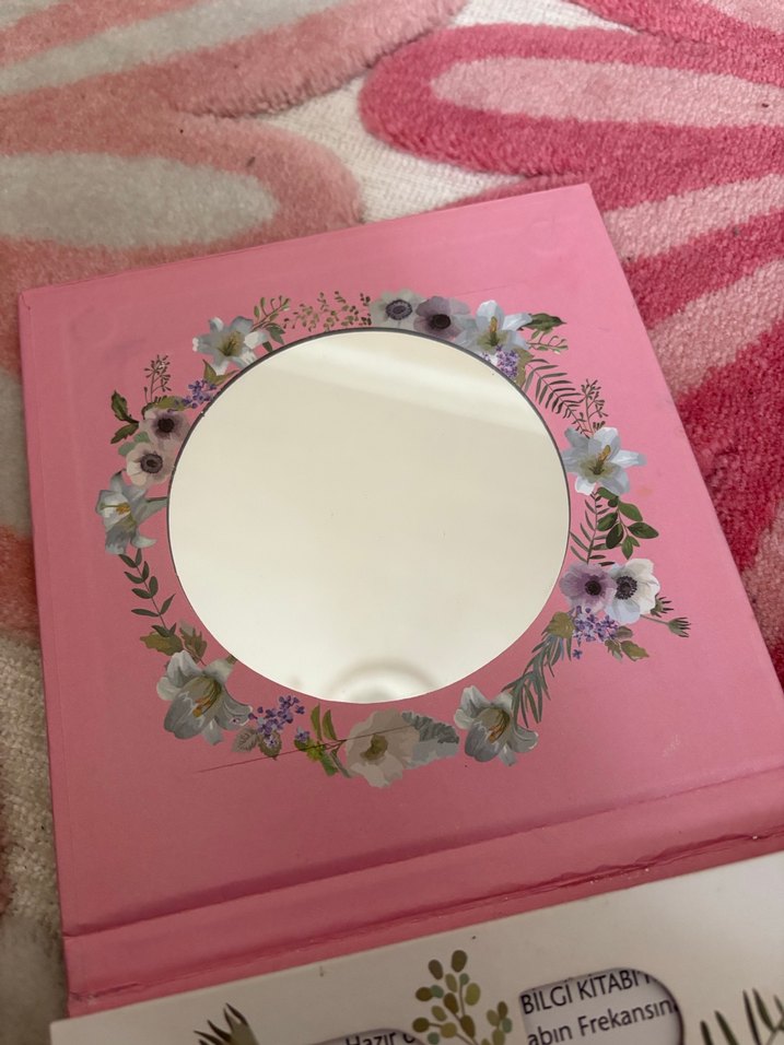 Çiçekli Kapaklı far paleti - Görsel 2