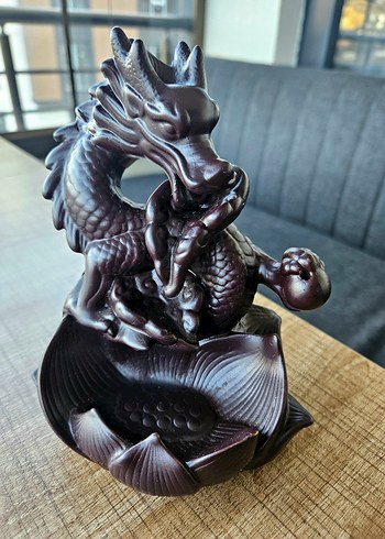 Siyah Ejderha Temalı Tütsülük - Görsel 2