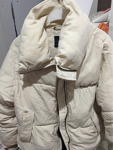 Bershka mont