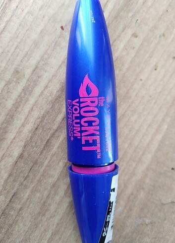 Maybelline rocket volume mascara 