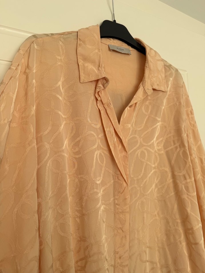 Zühre Bej Düğmeli V Yaka Kadın Keten Gömlek - Görsel 2