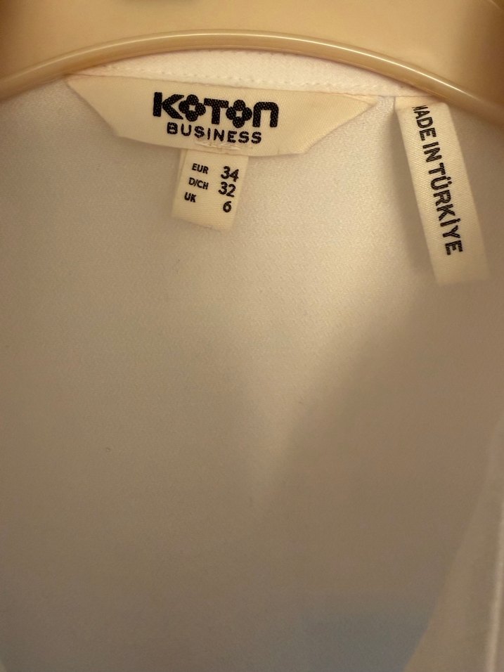 Koton Düğmeli Beyaz Kadın Gömlek - Görsel 3