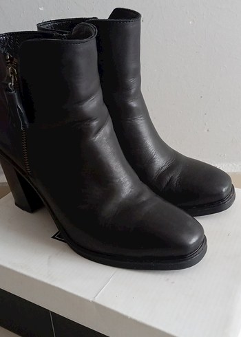 Hotiç marka Siyah Deri Topuklu Kadın Bot - Görsel 8