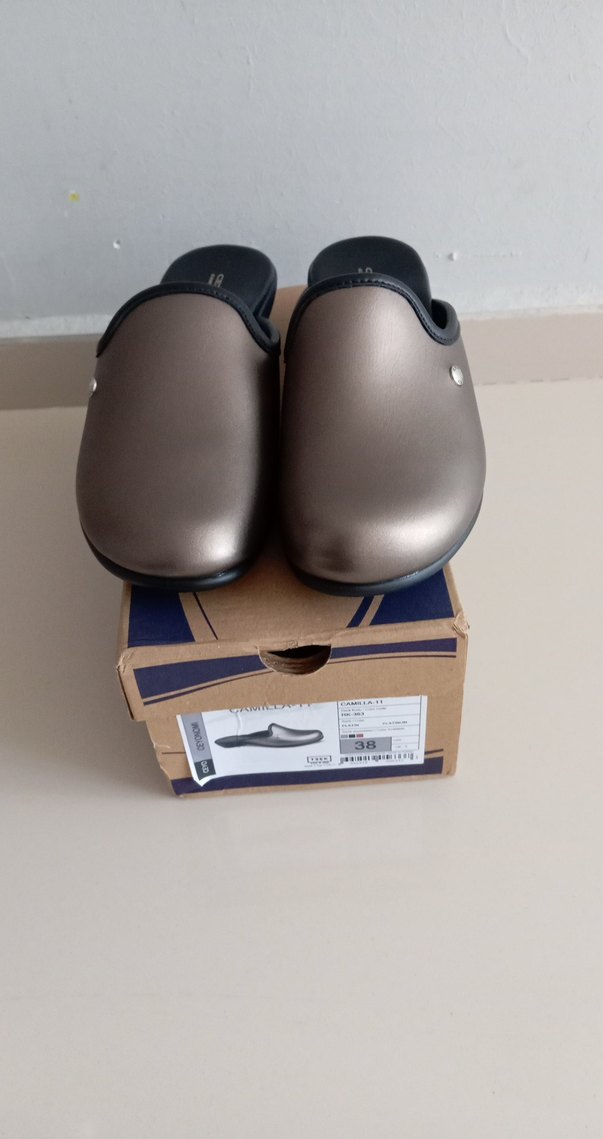 Ceyok Platin Rengi Kadın Dolgu Topuk Terlik - Görsel 3