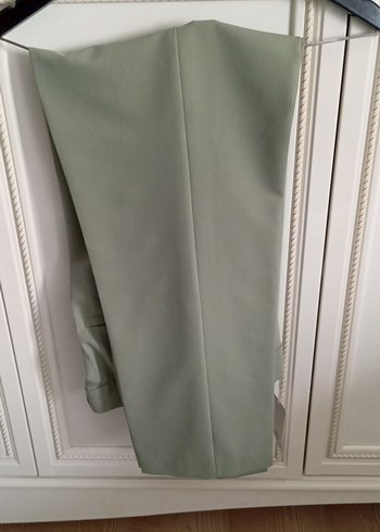 Kadın Yeşil Renk  Kumaş Pantolon Uzun Boy Fermuarlı 48 beden - Görsel 2