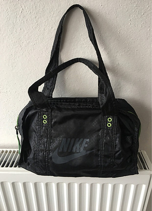 Nike çanta 