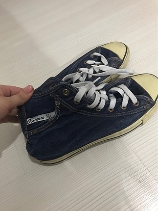 Çok az kullanıldı , özel tasarımı converse nin koleksiyon ürünü