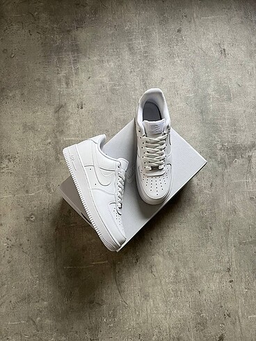 Nike Air Force 1 Low White
