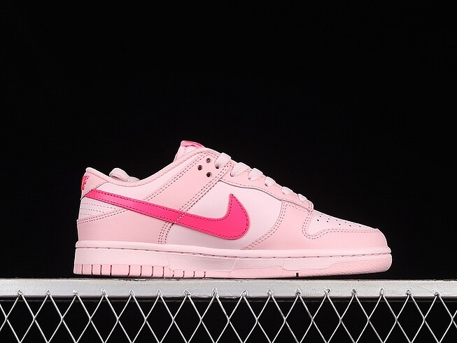 37,5 Beden pembe Renk Nike Dunk Low Triple Pink