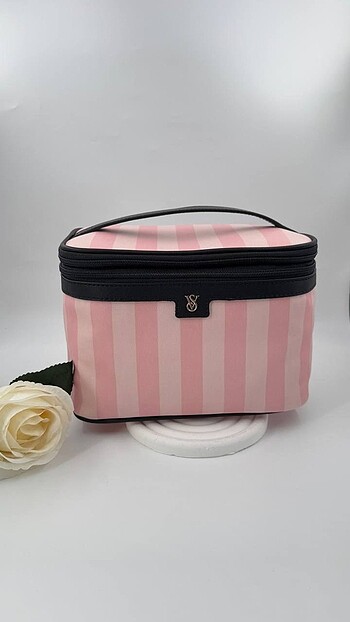 Victoria Secret Makyaj Seyahat Çantası - Görsel 5