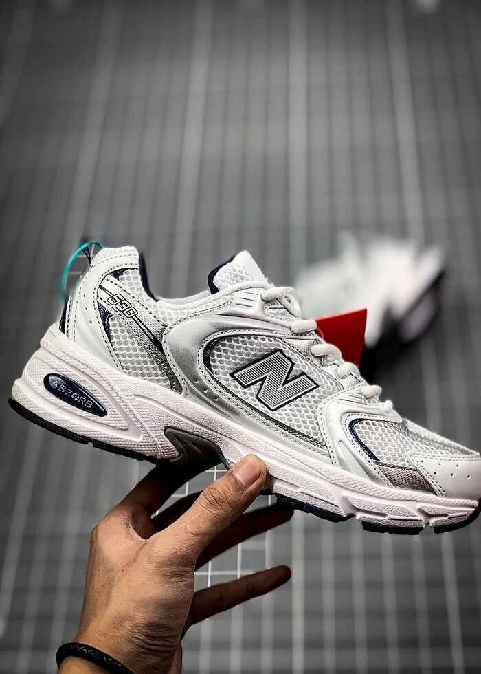 Faturalı Barkodlu New Balance 530 White Silver Navy - Görsel 2