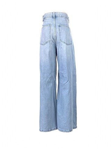34 Beden Bershka Jean / Kot %70 İndirimli.