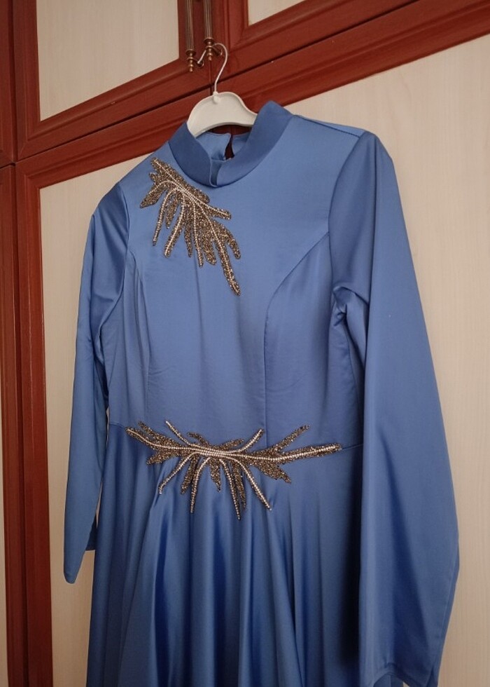 Saten tesettür abiye elbise - Görsel 3