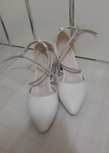 37 Beden Beyaz Stiletto Topuklu Kadın Abiye Ayakkabı