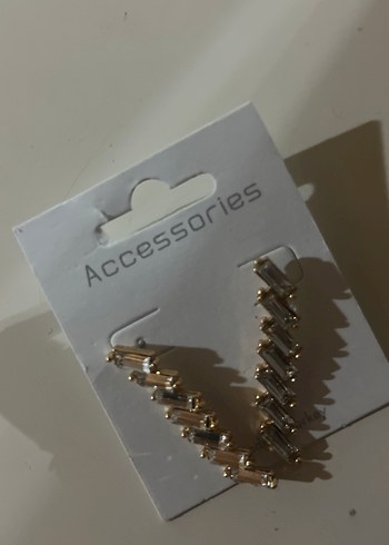 Altın Renk Mini Sıralı Küpe - Görsel 2