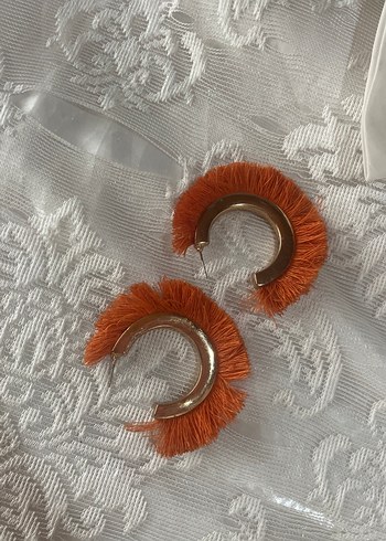 Turuncu Nakışlı Püsküllü Mini Küpe - Görsel 3