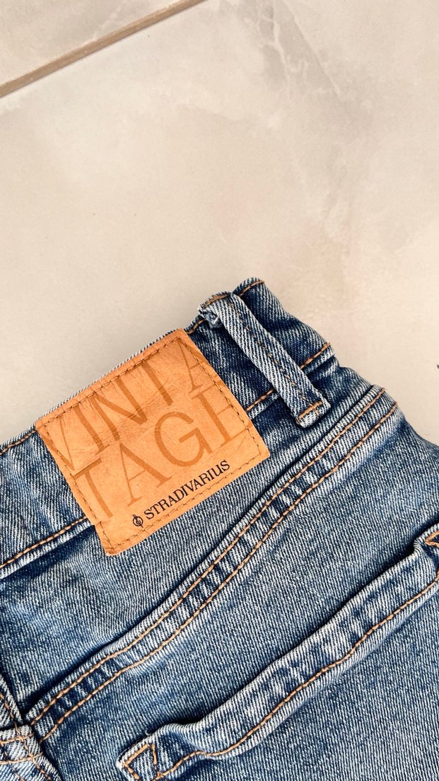 Stradivarius Kadın Mavi Kemerli Mini Denim Şort - Görsel 3