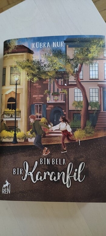 Ren Kitap - Bin Bela Bir Karanfil 