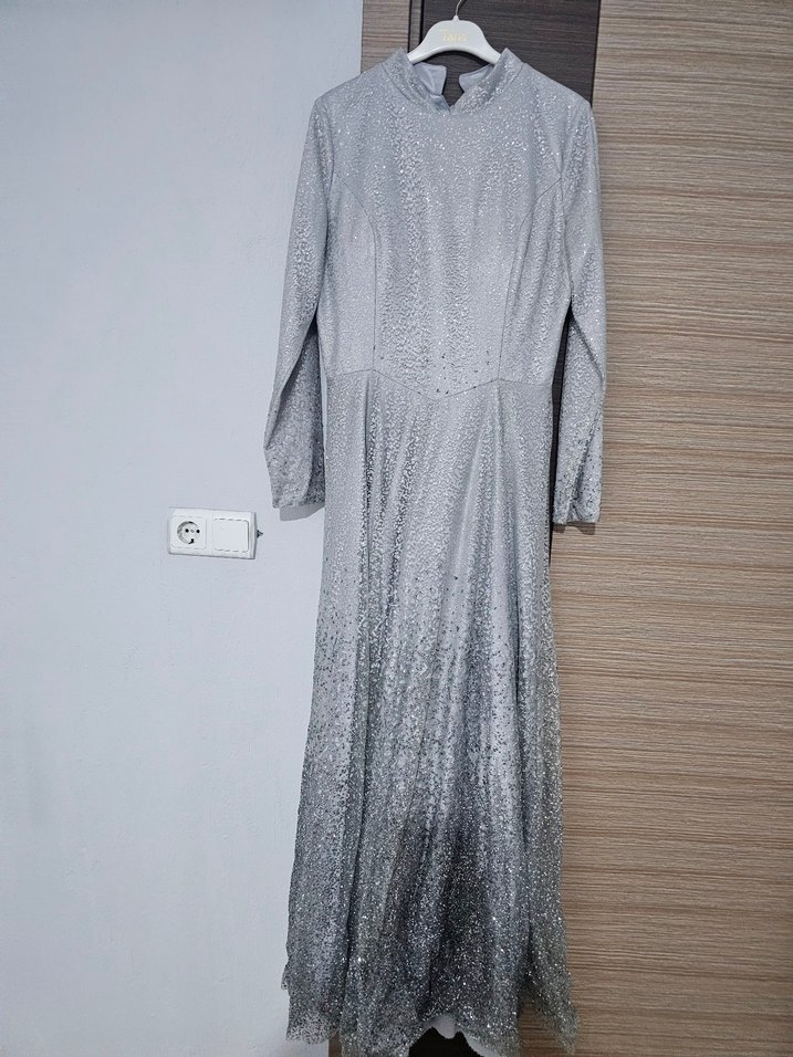 Gri Uzun Kollu Drapeli Uzun Abiye Elbise - Görsel 3