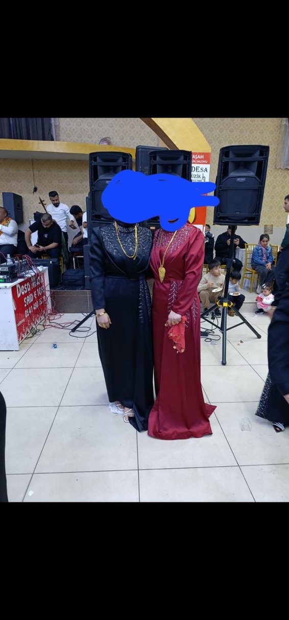 Bordo İşlemeli Uzun Kollu Kadın Abiye Elbise - Görsel 3