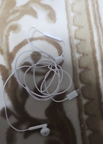 Beyaz Kulak İçi Kulaklık - Görsel 2