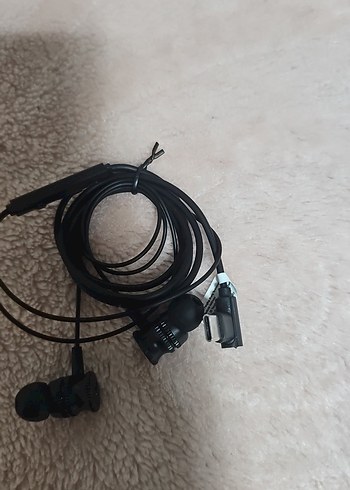 Siyah Kablolu Kulak İçi Kulaklık - Görsel 2