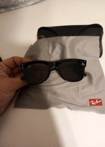 Ray Ban