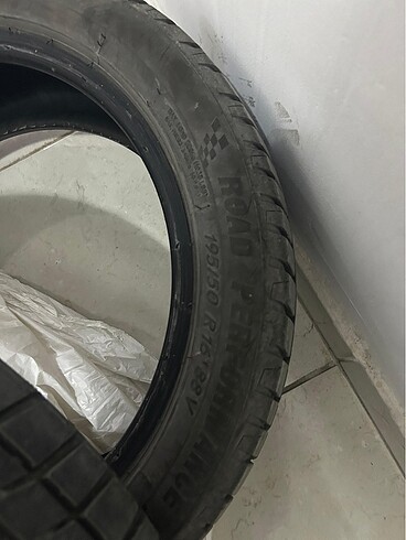 Diğer Beden siyah Renk Otomobil lastiği