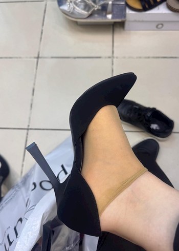 Siyah Stiletto Topuklu