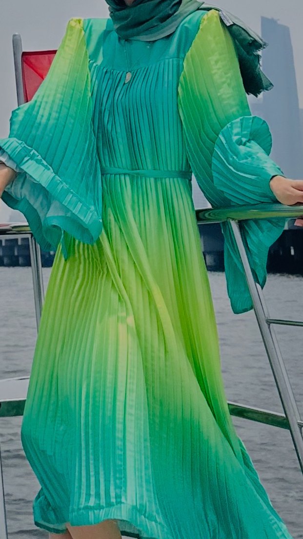 Piliseli Uzun Kollu Yeşil Elbise - Görsel 2