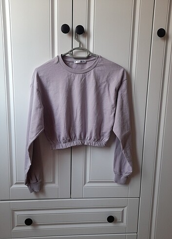 Lila Crop Sweatshirt