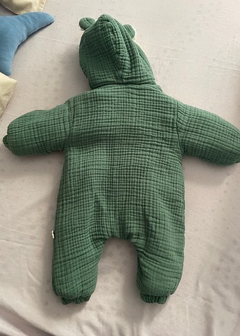 Yeşil Kapüşonlu Bebek Tulumu - Görsel 2