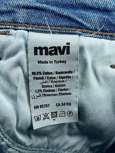 universal Beden mavi Renk Mavi Jeans Jean / Kot %70 İndirimli.