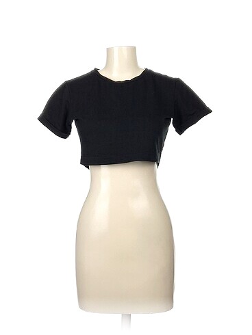 Diğer T-shirt %70 İndirimli.