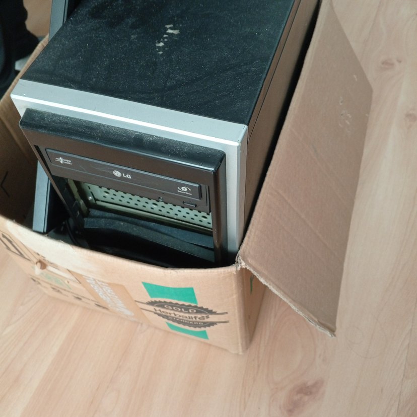 AOC Siyah Monitör masa üstü bilgisayar - Görsel 4