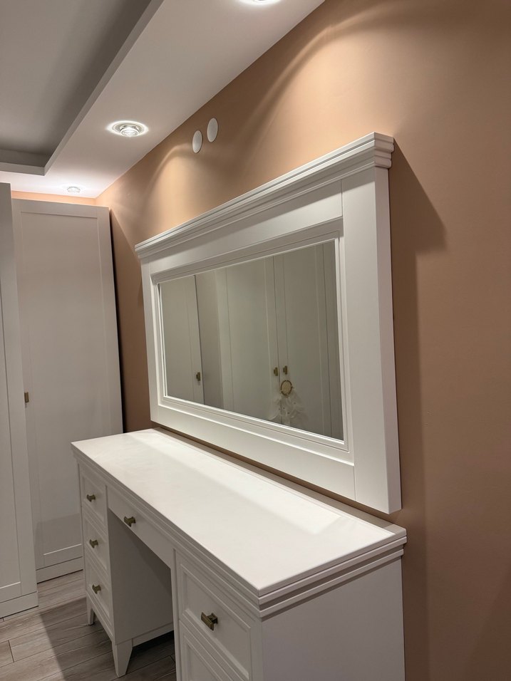 Az Kullanılmış Aynalı Makyaj masası - Görsel 5