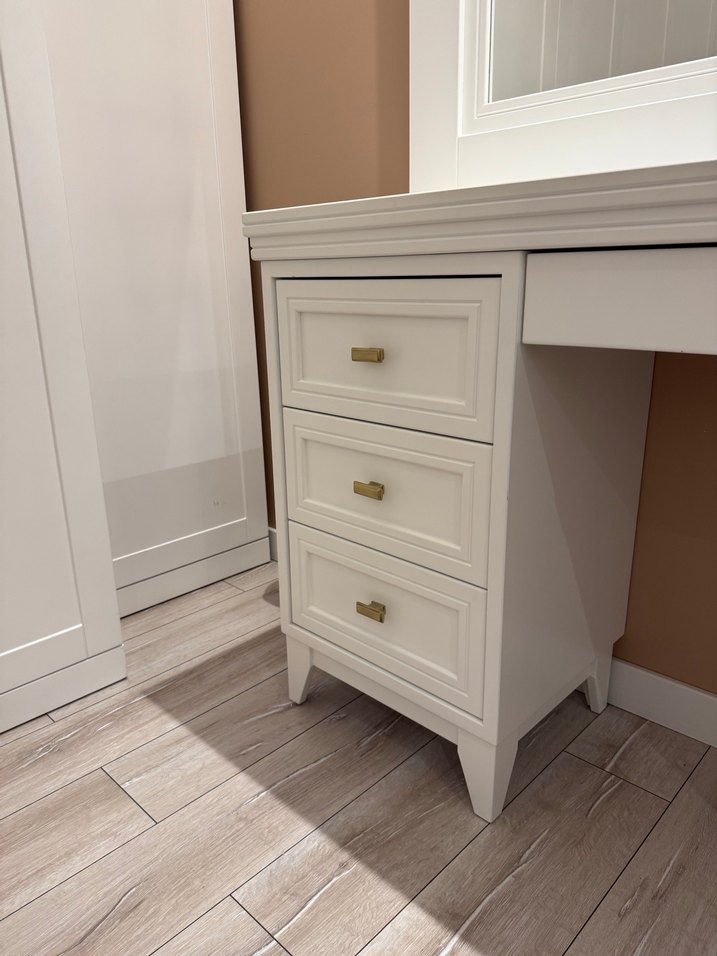 Az Kullanılmış Aynalı Makyaj masası - Görsel 4