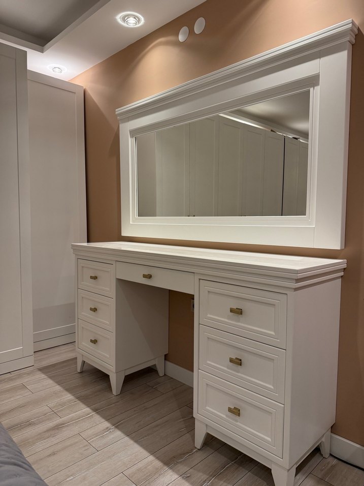 Az Kullanılmış Aynalı Makyaj masası - Görsel 2