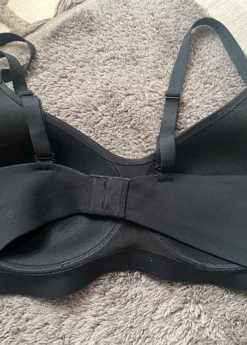 Siyah Nike Sporcu Sütyeni - Görsel 2