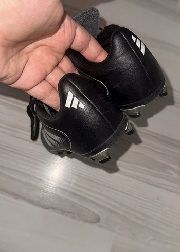 Adidas Erkek Siyah Bağcıklı Futbol Ayakkabısı