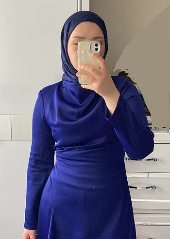 40 Beden lacivert Renk Touche kemerli saten abiye