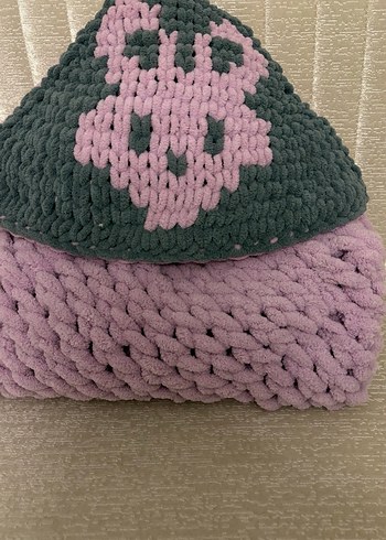 Mor Nakışlı Örgü Çocuk Battaniyesi - Görsel 3