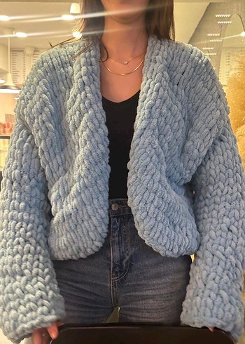 Çiçek Desenli Örgü Beyaz Hırka - Görsel 2