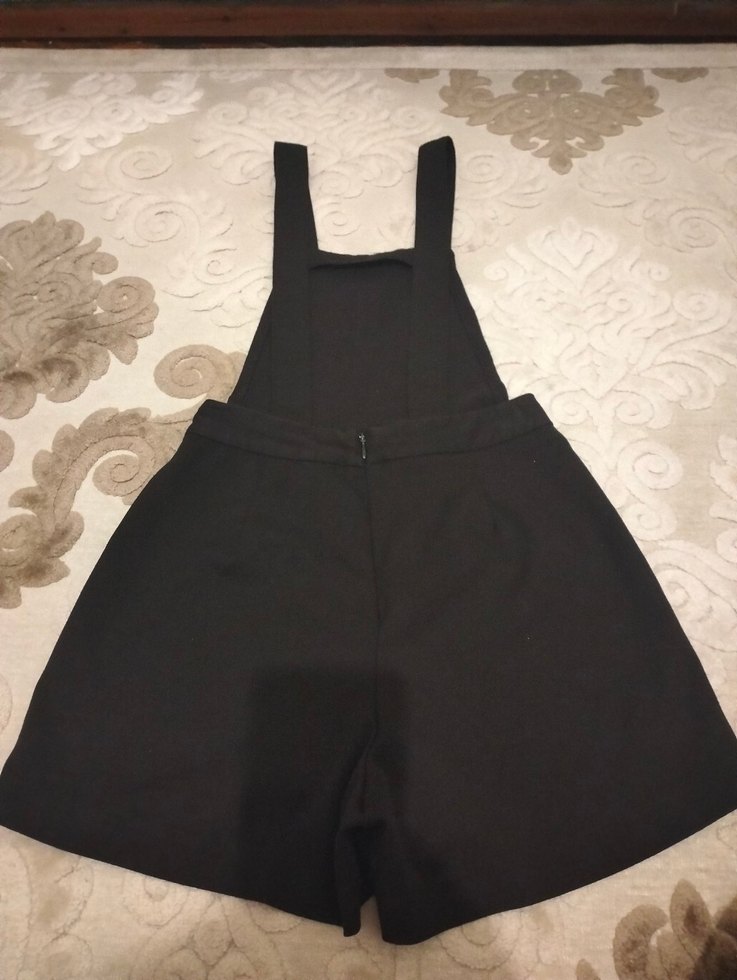 Kızlar için Düğmeli Siyah Gotik Askılı Tulum - Görsel 2